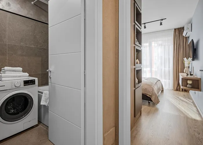 Апартаменти Awesome Deluxe *