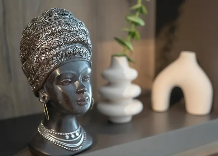 Апартаменти Awesome Deluxe *